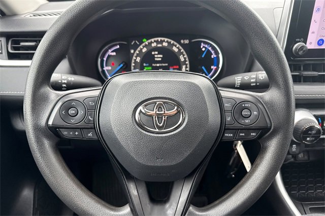 Used 2023 Toyota RAV4 LE image 28