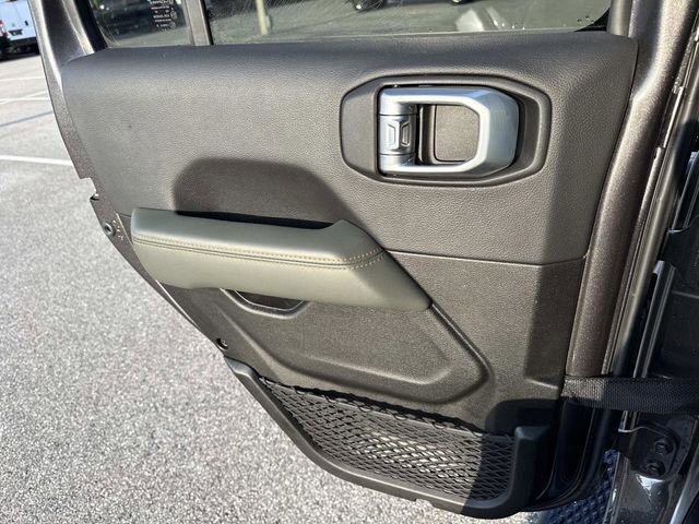 Used 2024 Jeep Gladiator Mojave image 9