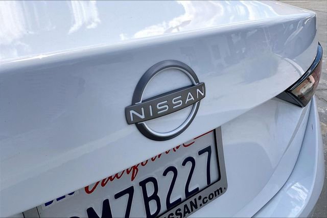 Certified 2025 Nissan Sentra SV FWD image 31