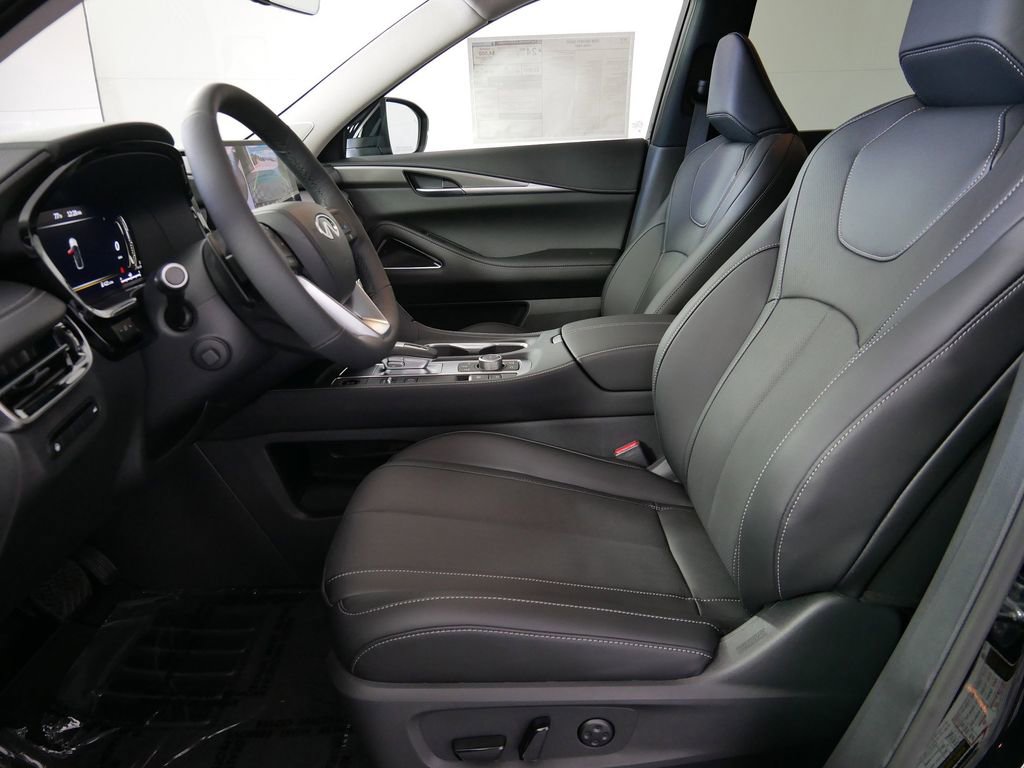 New 2026 INFINITI QX60 Luxe w/ Cargo Package image 9
