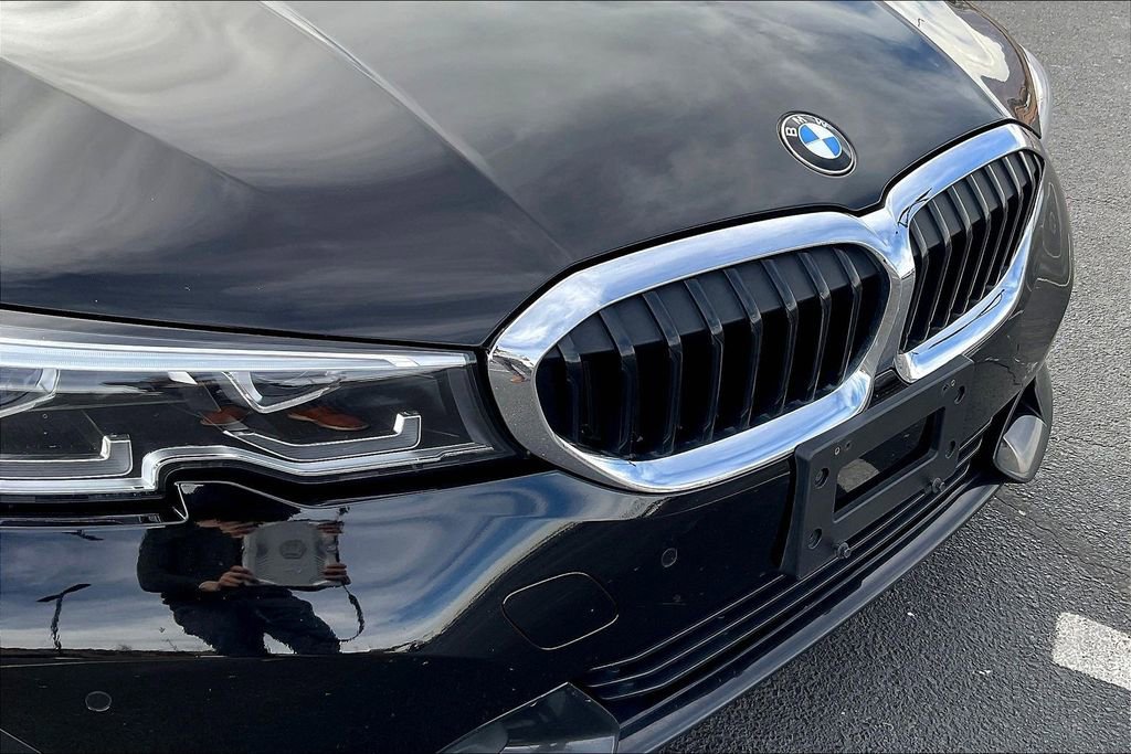 Used 2019 BMW 330i xDrive Sedan w/ Convenience Package image 32
