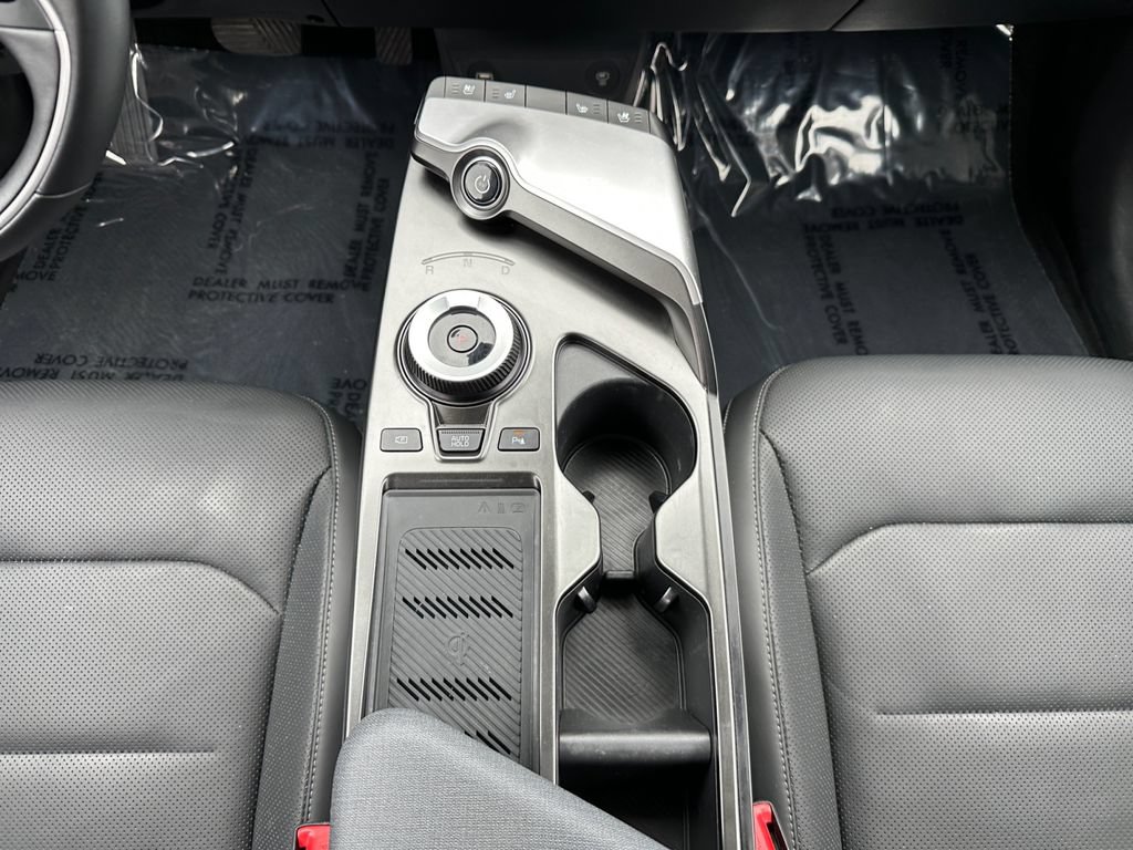 Used 2024 Kia EV6 Wind RWD image 11