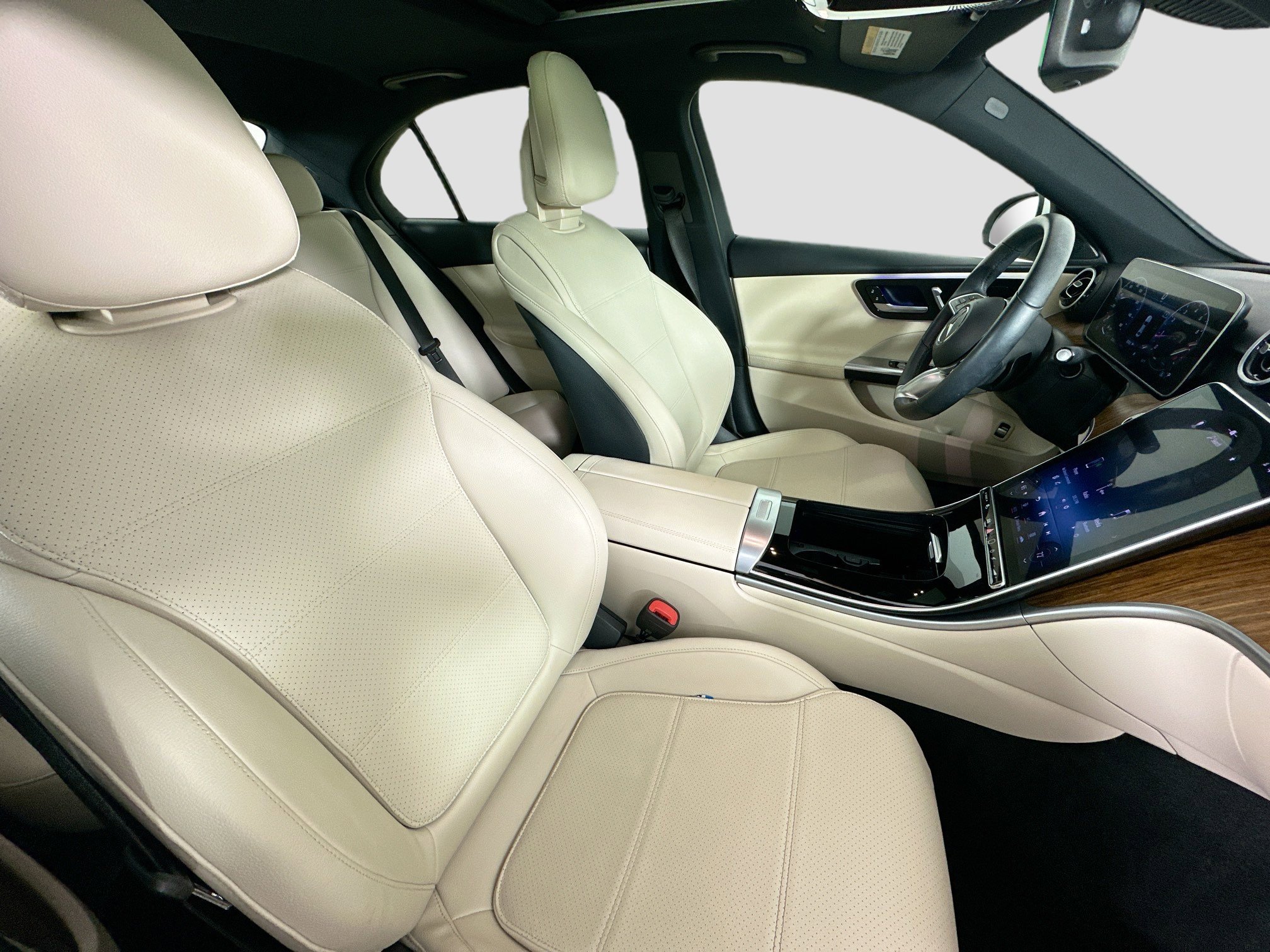 Certified 2024 Mercedes-Benz C 300 4MATIC Sedan image 33