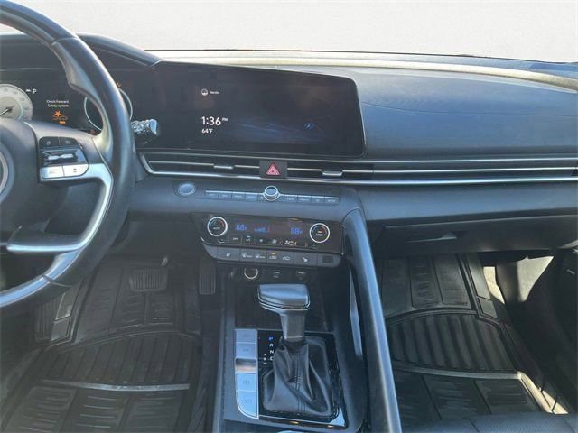Used 2021 Hyundai Elantra Limited image 24