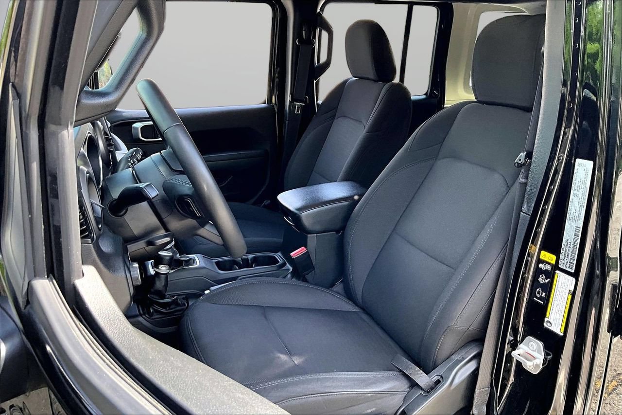 Used 2023 Jeep Wrangler Unlimited Sport AWD/4WD image 20