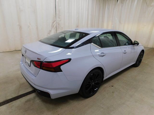 Used 2024 Nissan Altima 2.5 SR image 18