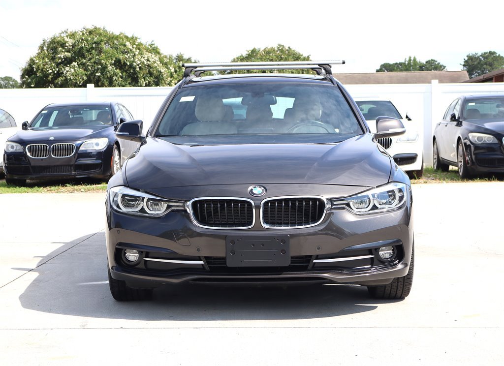 Used 2018 BMW 328d xDrive Wagon AWD/4WD image 2