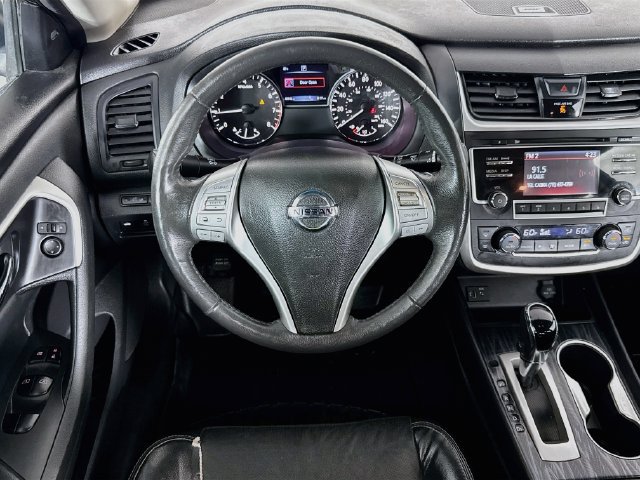 Used 2017 Nissan Altima 2.5 SL FWD image 14