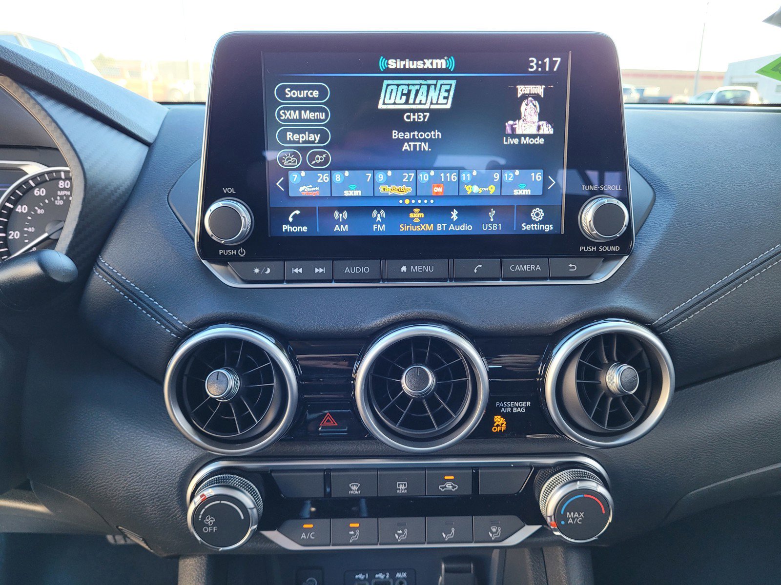 New 2025 Nissan Sentra SV image 10
