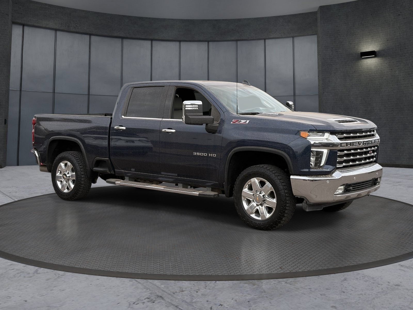 Certified 2022 Chevrolet Silverado 3500 LTZ w/ LTZ Plus Package AWD/4WD image 8