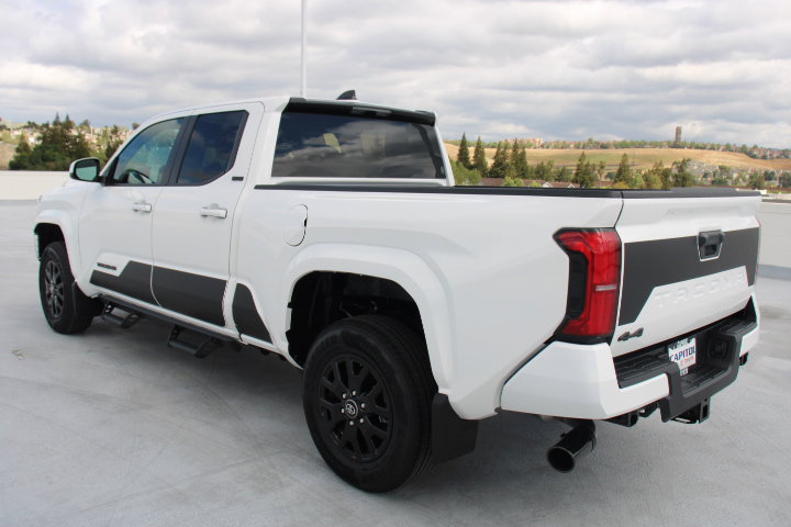 Certified 2026 Toyota Tacoma SR5 AWD/4WD image 6