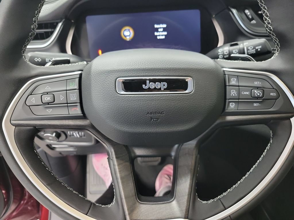 New 2025 Jeep Grand Cherokee L Limited AWD/4WD image 16