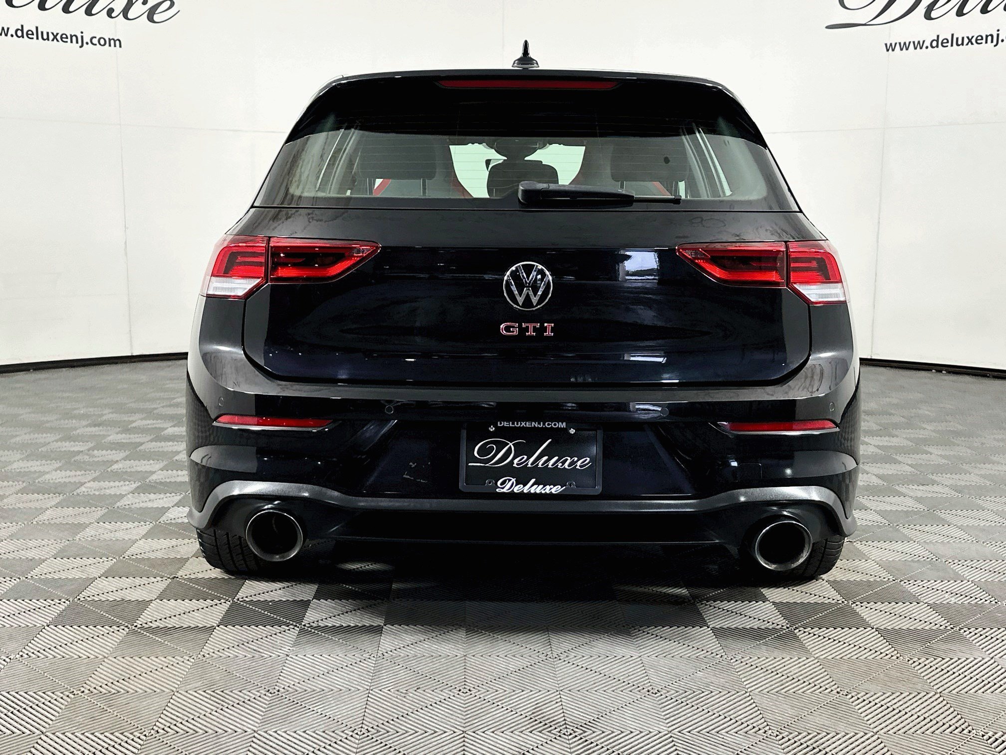 Used 2023 Volkswagen GTI SE FWD image 5