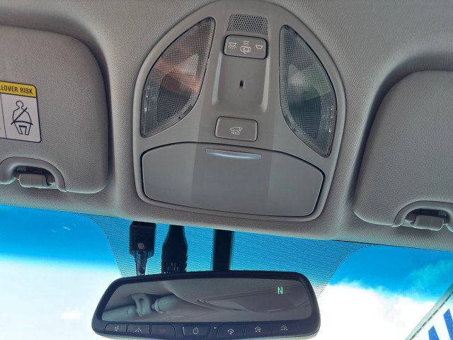 Used 2017 Hyundai Santa Fe Sport image 16