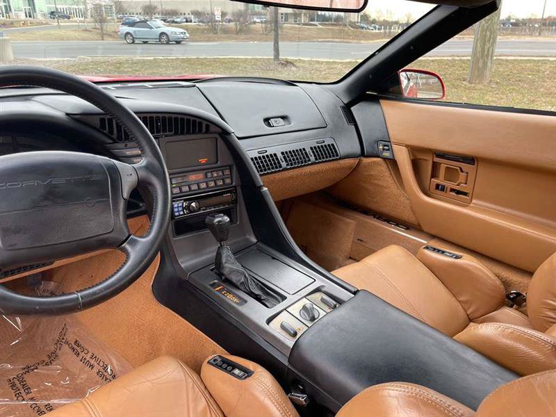 Used 1990 Chevrolet Corvette Convertible RWD image 50