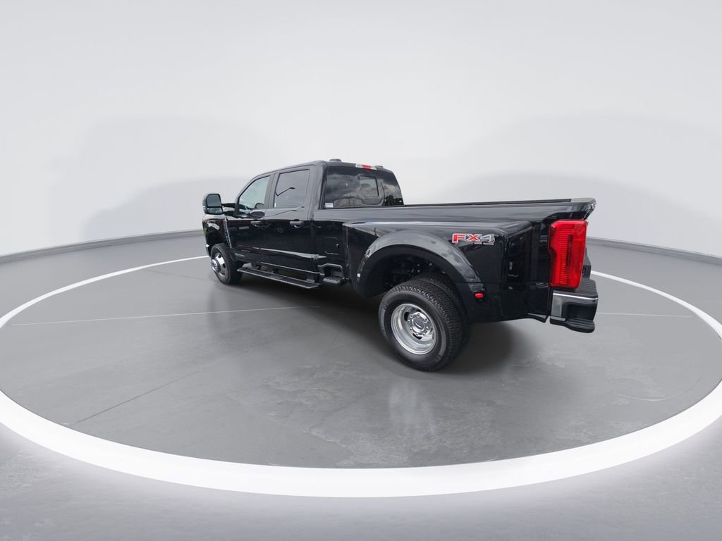 Used 2025 Ford F350 XL image 6