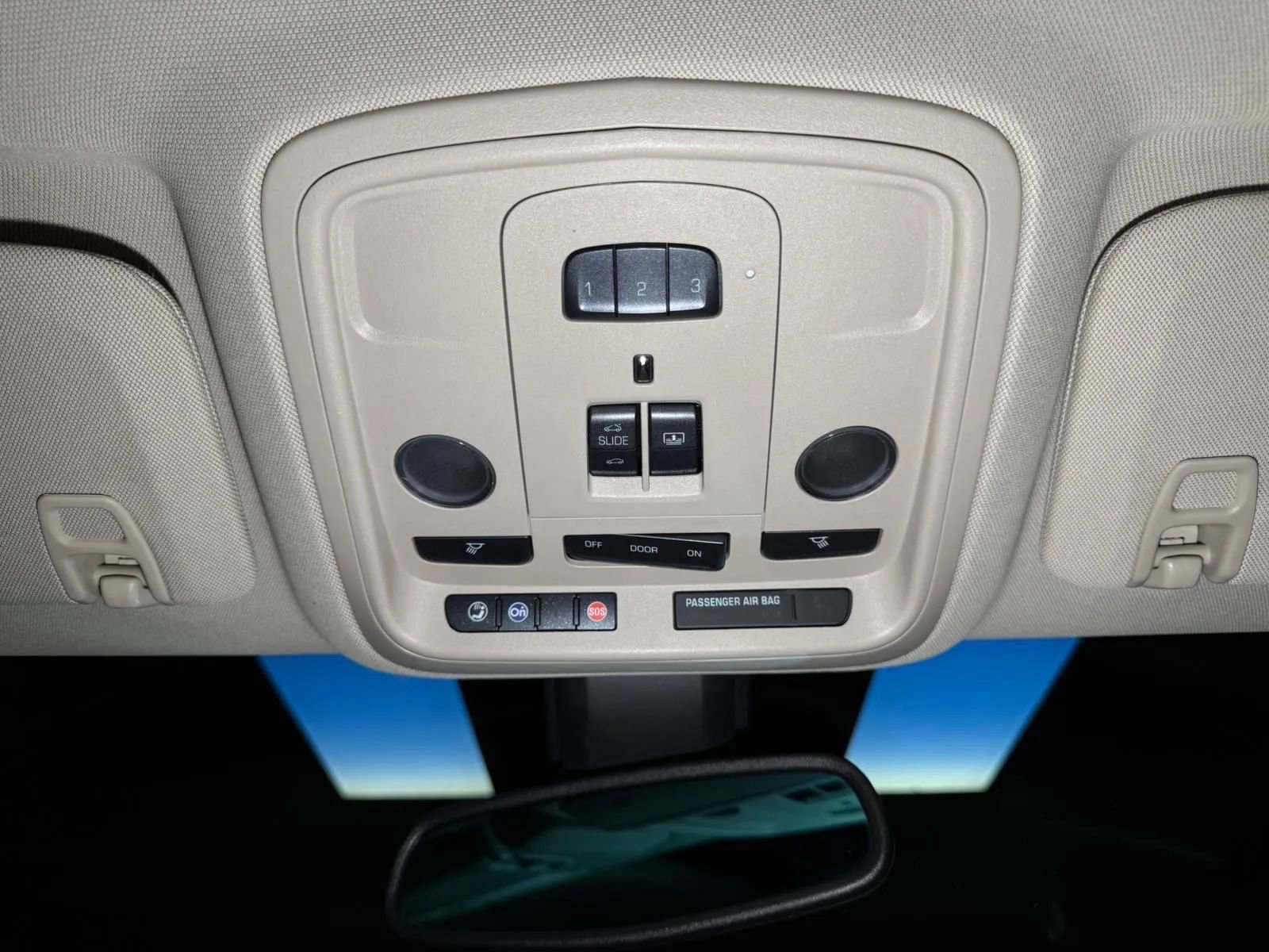 Used 2013 Cadillac XTS Luxury image 52