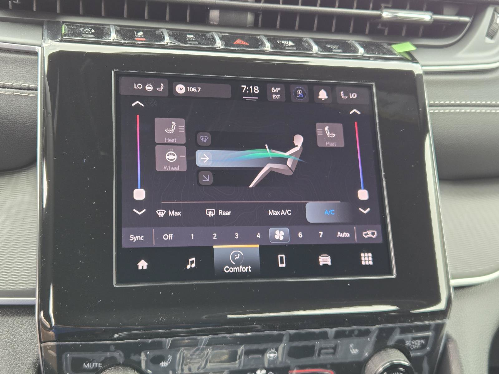 New 2026 Jeep Grand Cherokee Laredo X RWD image 10