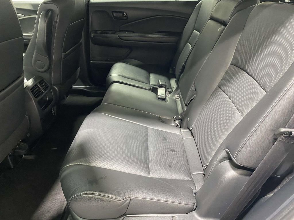 Used 2023 Honda Passport EX-L image 11