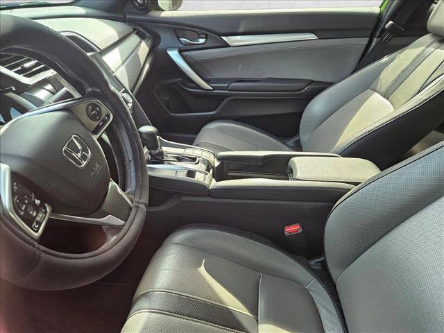 Used 2017 Honda Civic Touring image 12