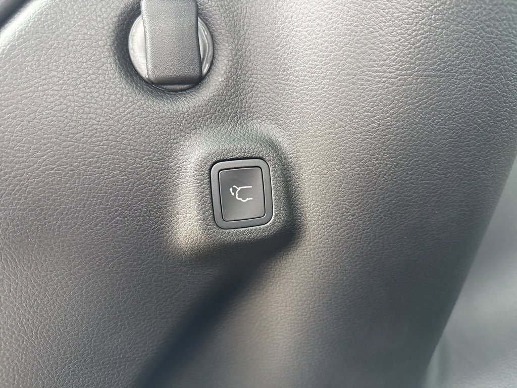 New 2026 Jeep Compass Limited image 15