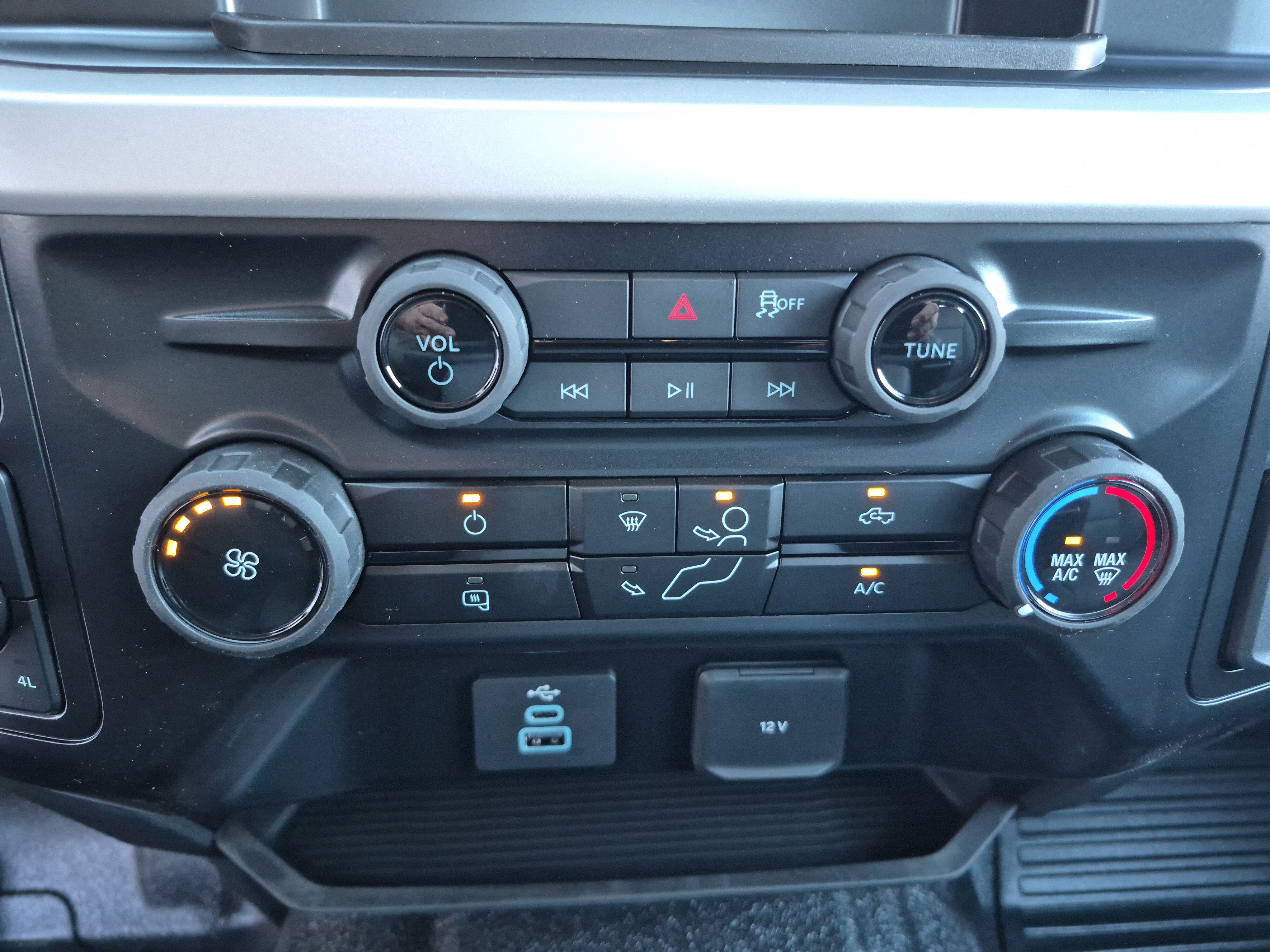 New 2026 Ford F250 XL image 32