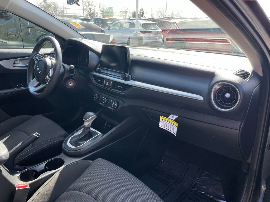 Certified 2023 Kia Forte LXS image 28