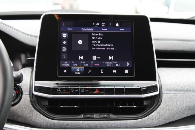 Used 2022 Jeep Compass Latitude image 15