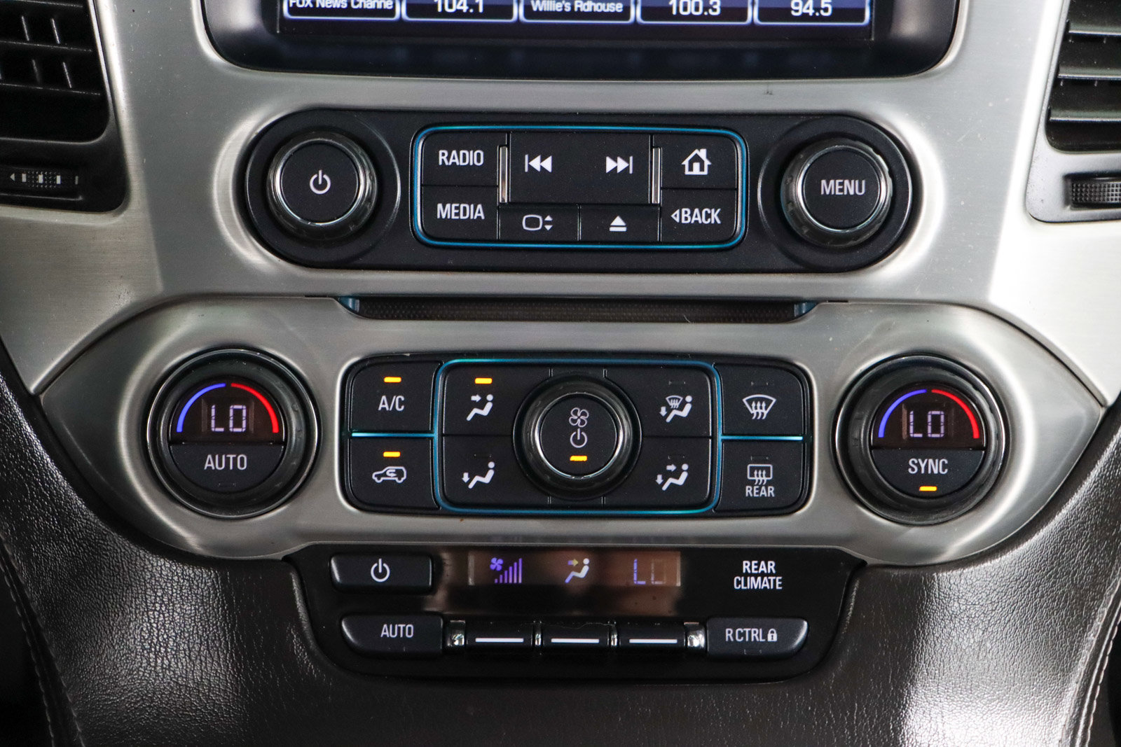 Used 2020 GMC Yukon SLE w/ Enhanced Driver Alert Package image 21