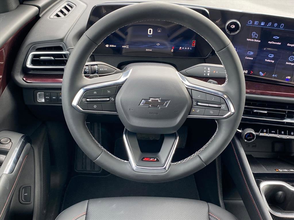 New 2026 Chevrolet Traverse Z71 w/ Driver Confidence Package image 3