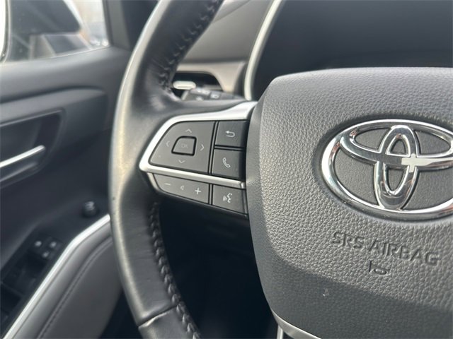 Used 2022 Toyota Highlander XLE image 24