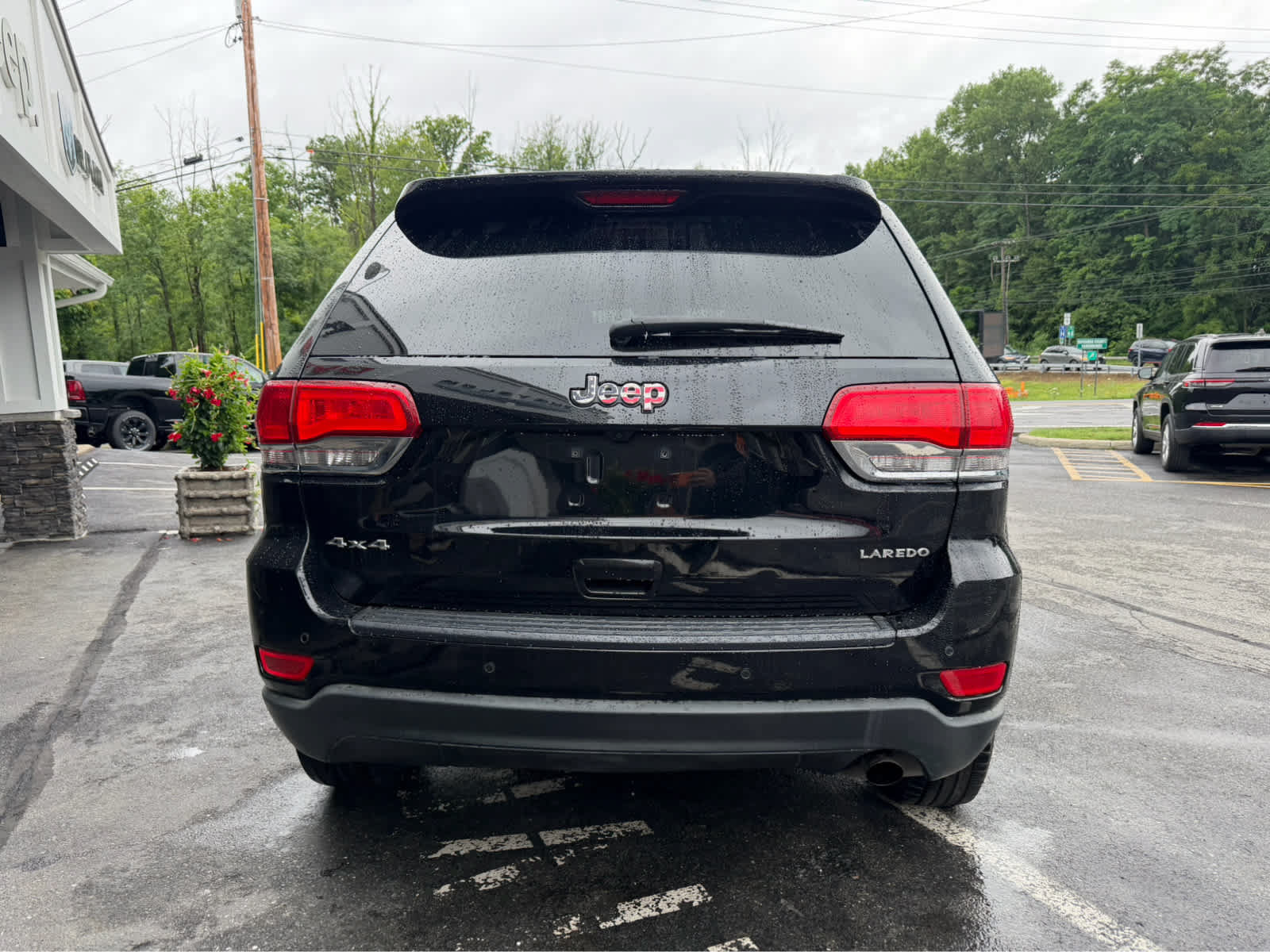 Used 2018 Jeep Grand Cherokee Laredo AWD/4WD image 8