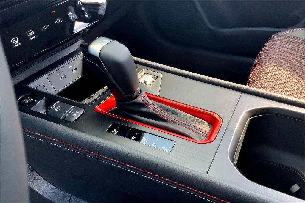 New 2025 Nissan Kicks SR image 10