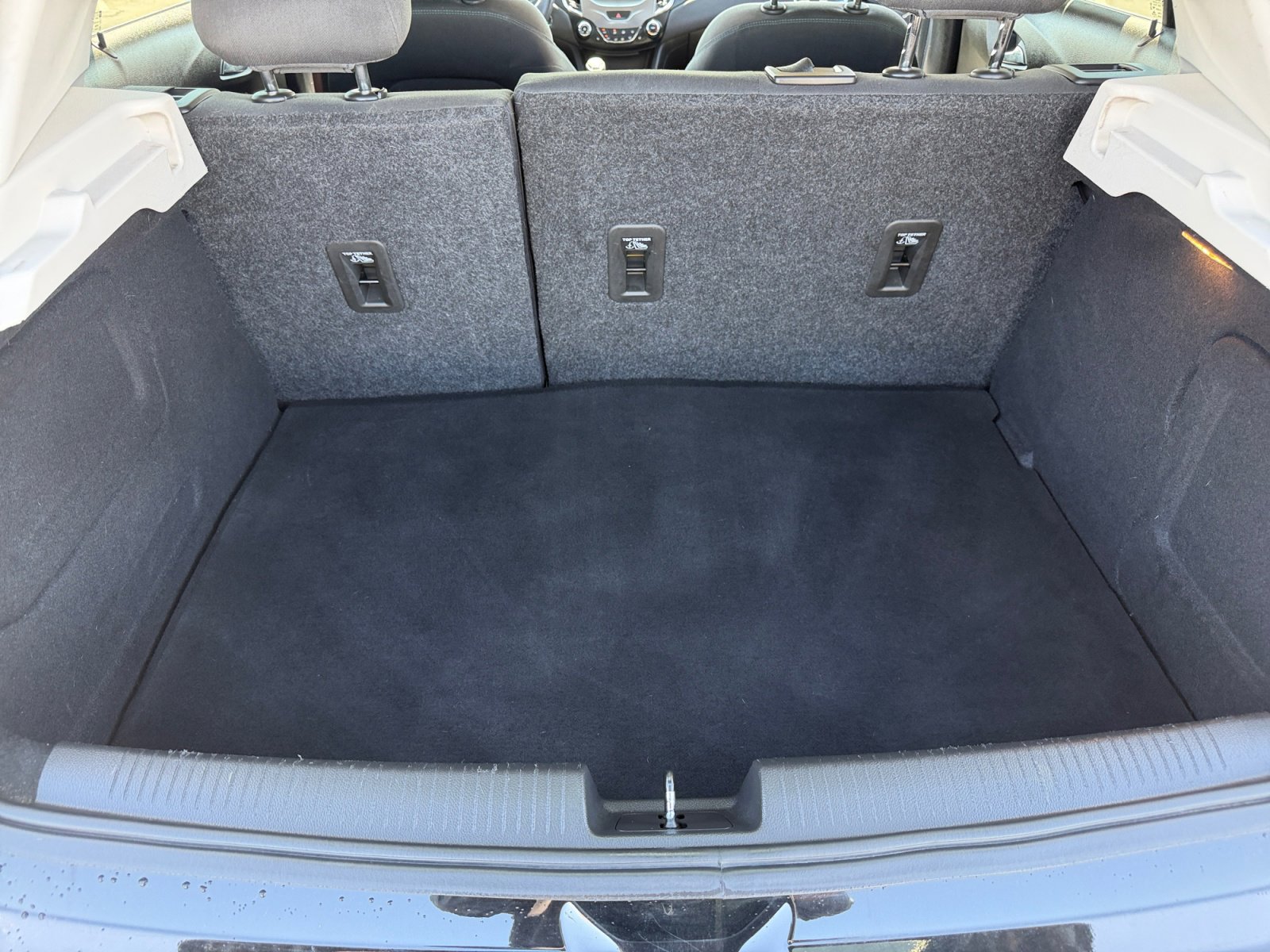 Used 2018 Chevrolet Cruze LT w/ Convenience Package image 29