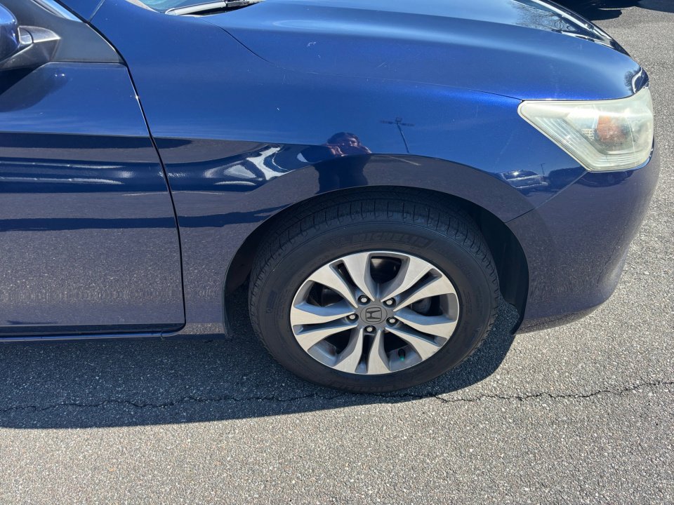 Used 2015 Honda Accord LX image 24