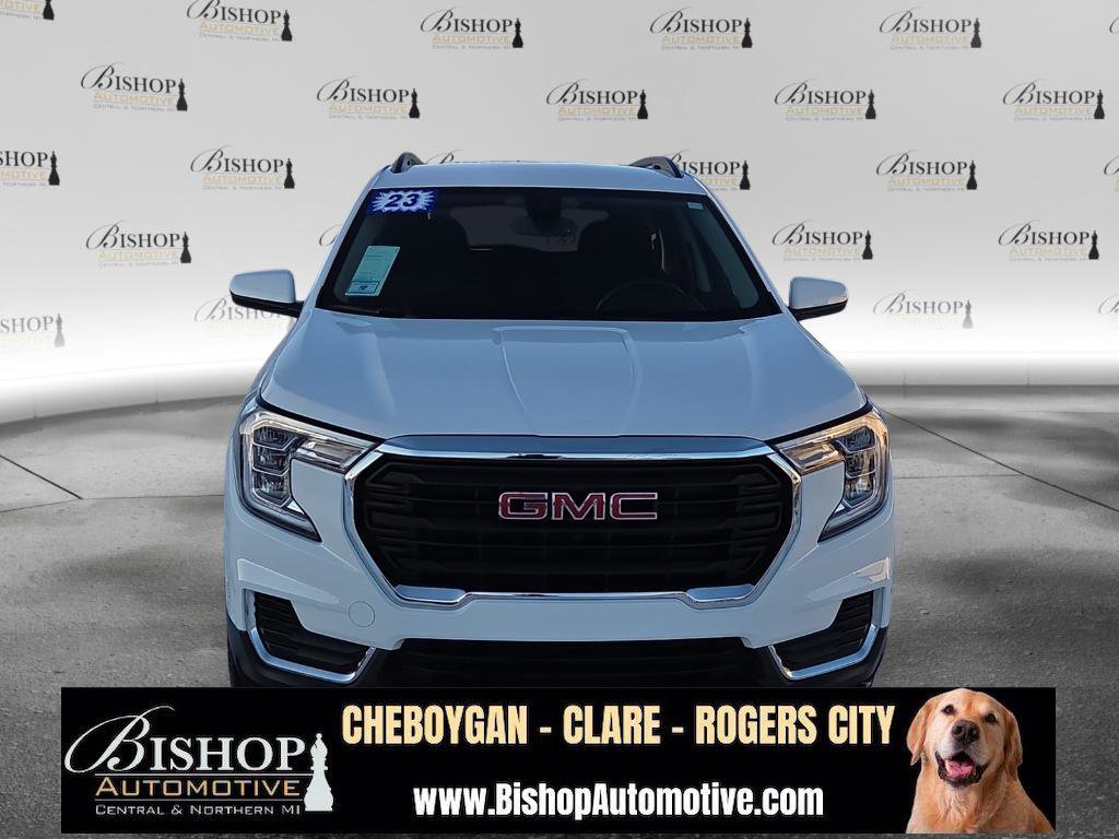 Used 2023 GMC Terrain SLE w/ Driver Convenience Package image 26
