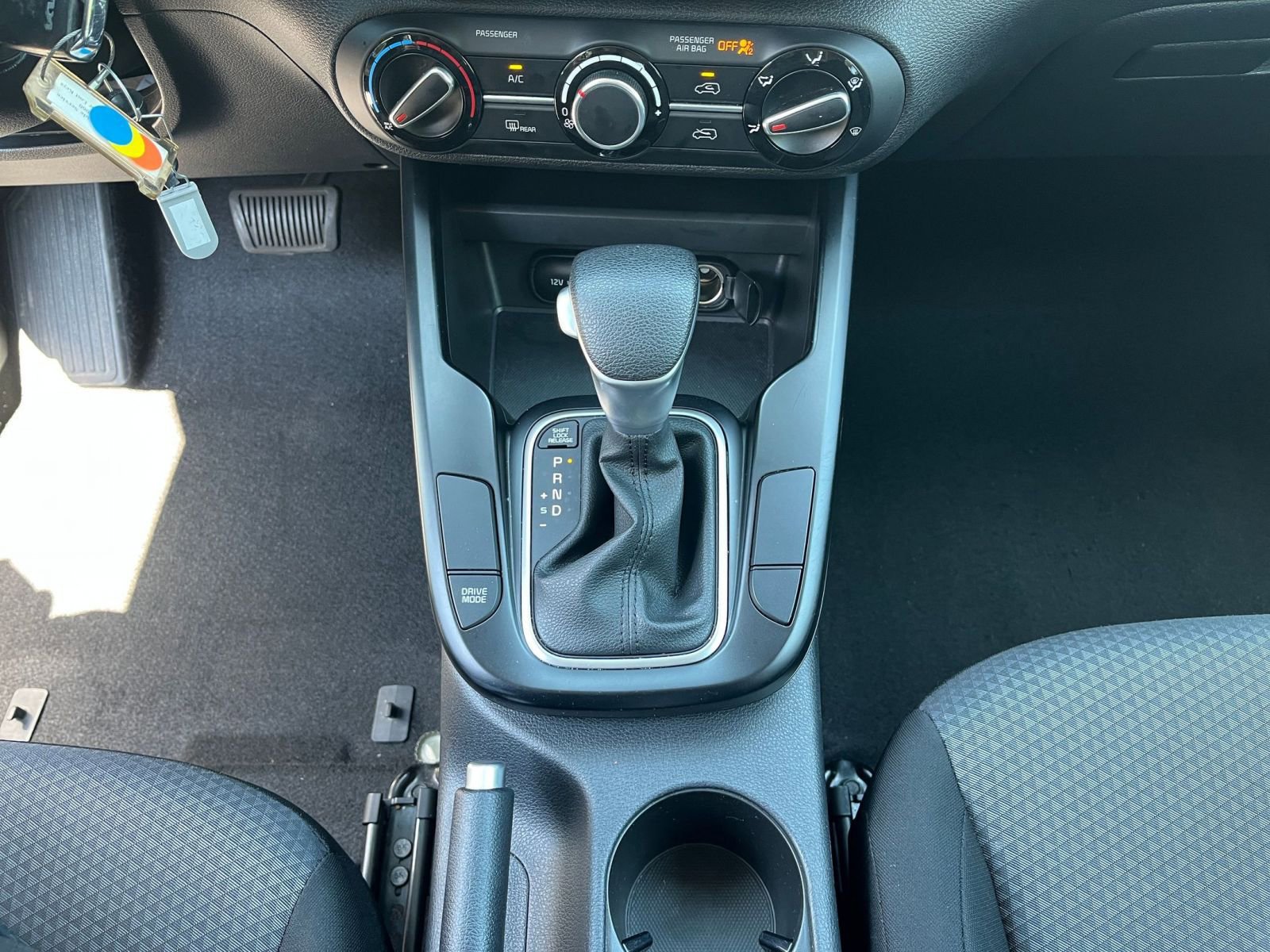 Used 2025 Kia Soul LX w/ LX Technology Package FWD image 39