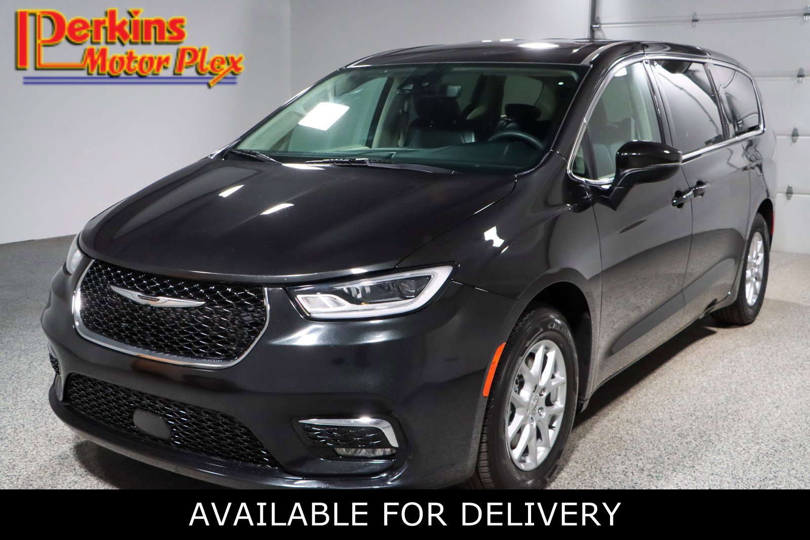 Used 2023 Chrysler Pacifica Touring-L