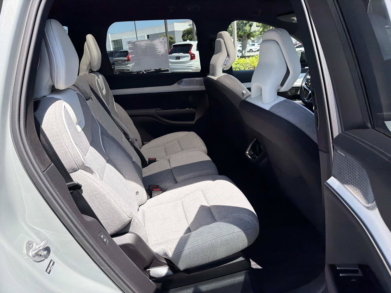 Certified 2025 Volvo EX90 Ultra AWD/4WD image 26