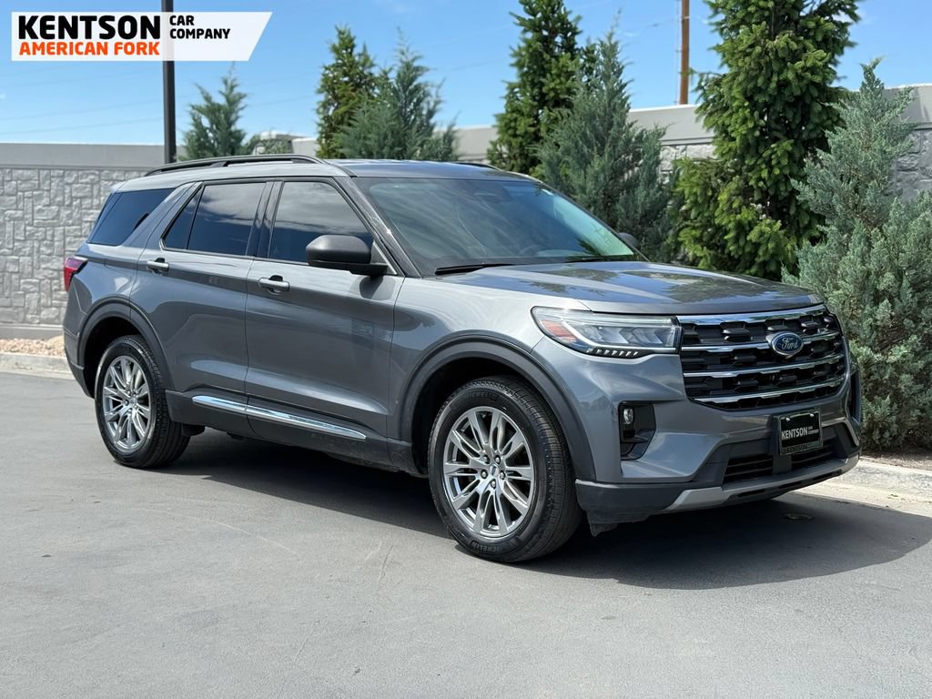Used 2025 Ford Explorer Active w/ Active Comfort Package AWD/4WD image 9