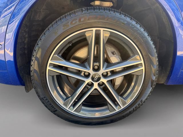 Used 2023 Audi Q5 e Prestige AWD/4WD image 8