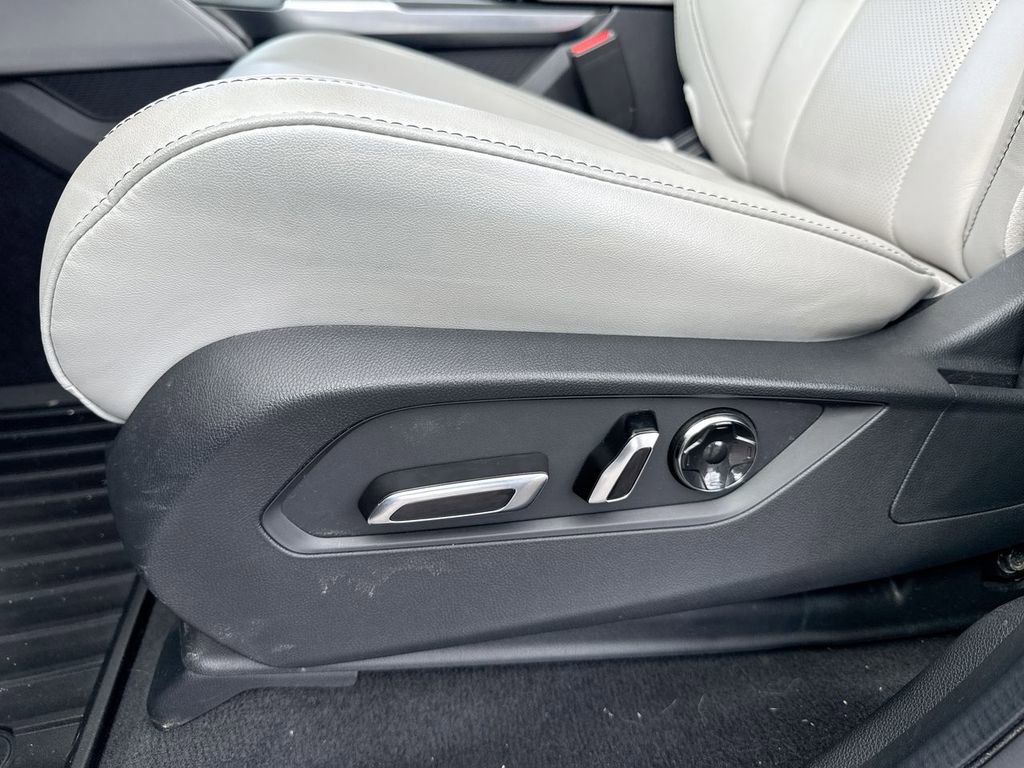 Used 2023 Acura MDX SH-AWD w/ Technology Package image 12