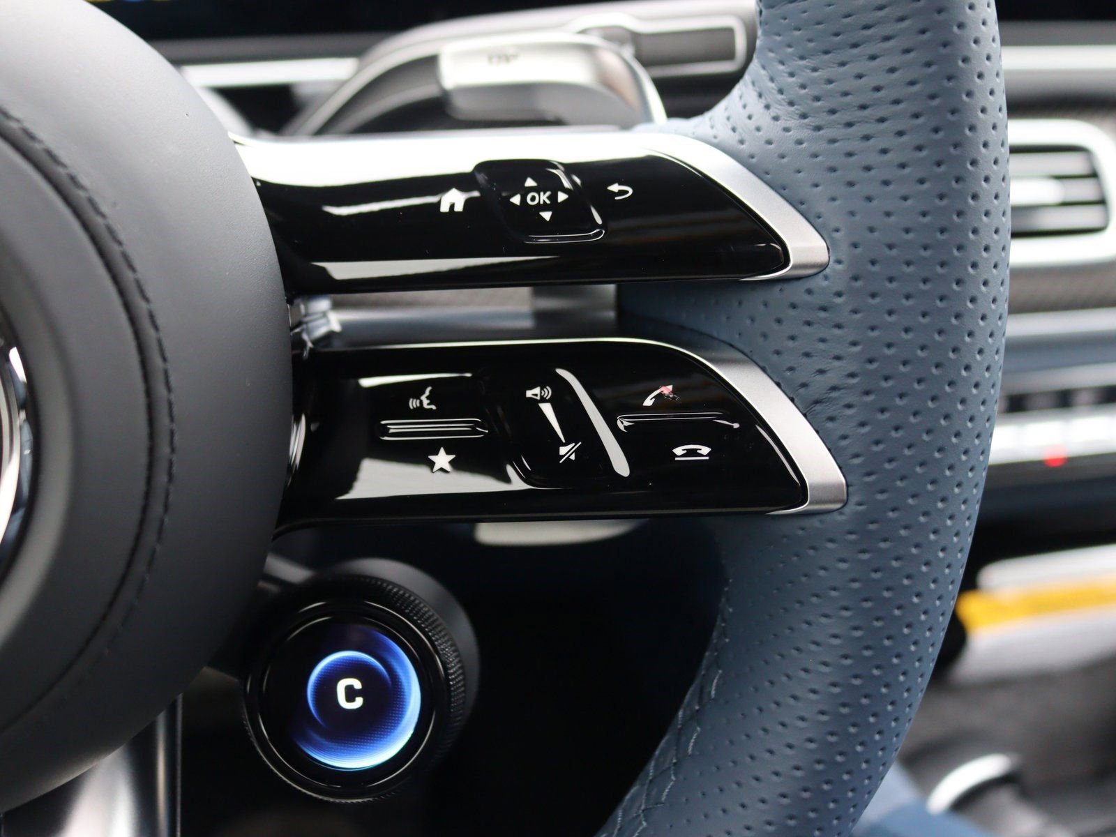 New 2025 Mercedes-Benz GLE 63 AMG S image 41