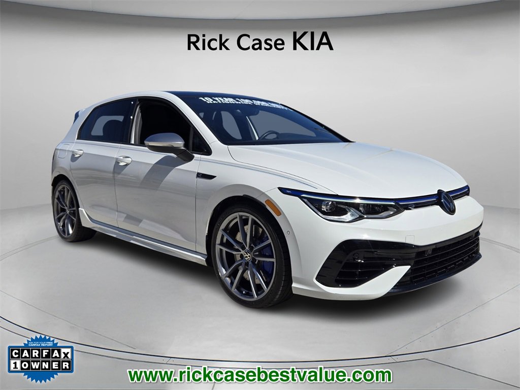 Used 2024 Volkswagen Golf R image 9