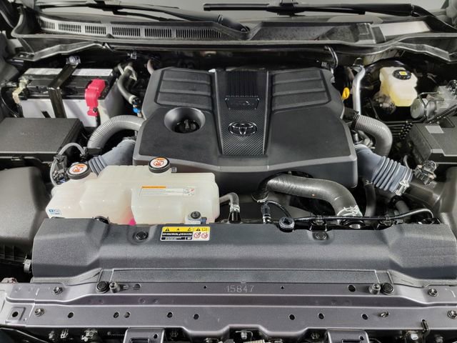Used 2024 Toyota Tundra Limited AWD/4WD image 35