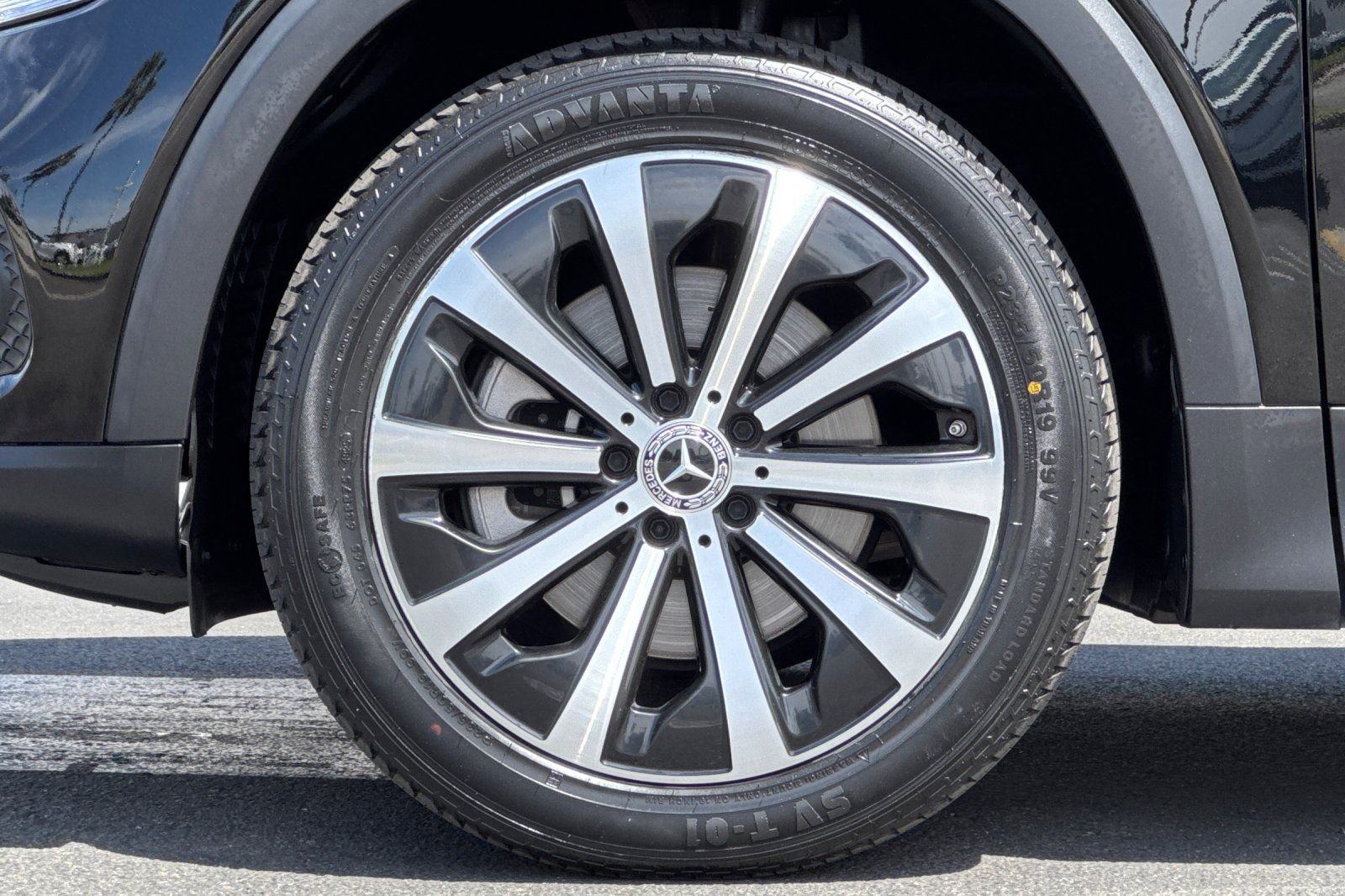 Used 2023 Mercedes-Benz GLB 250 image 26
