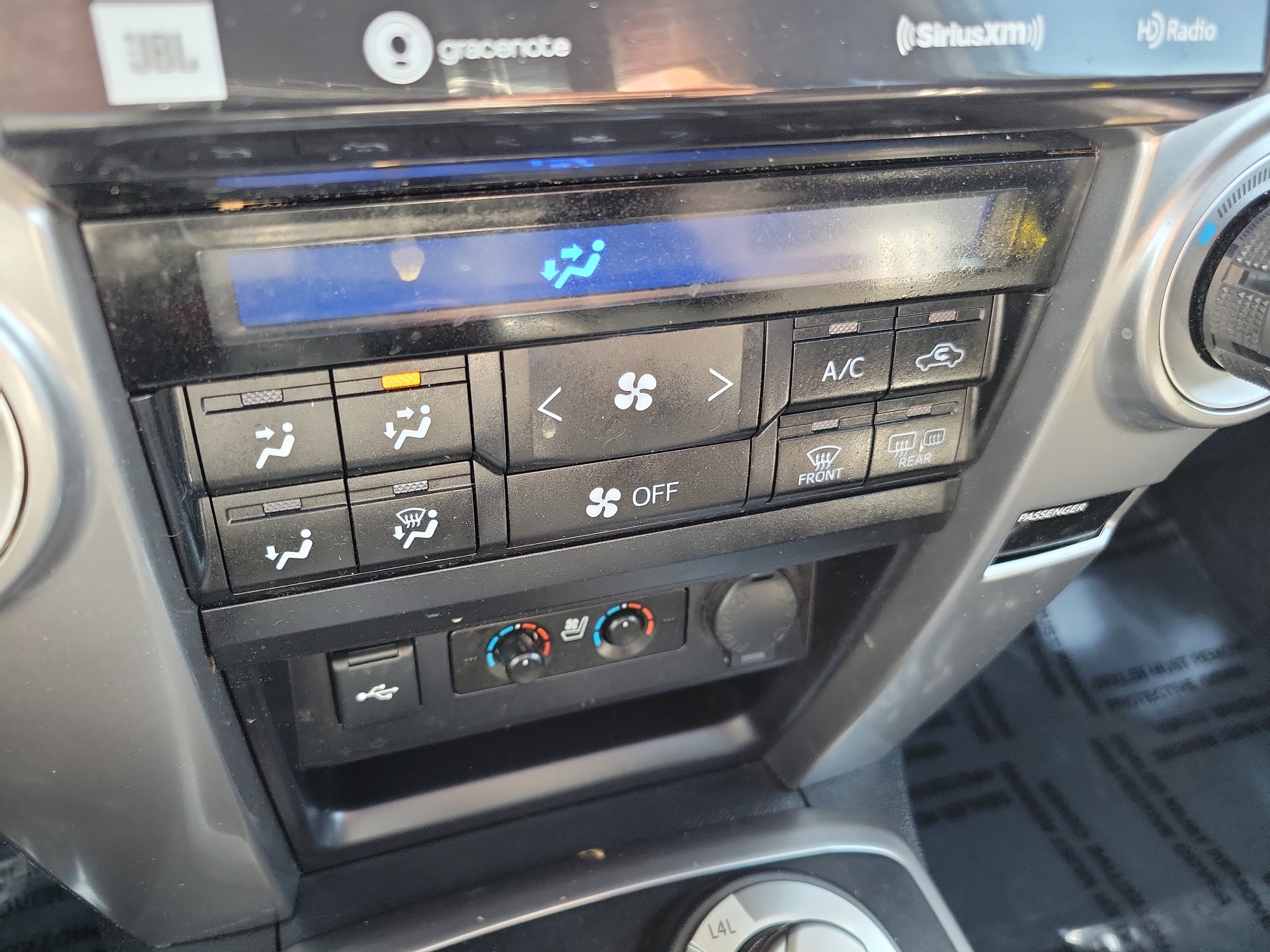 Certified 2022 Toyota 4Runner Limited image 32