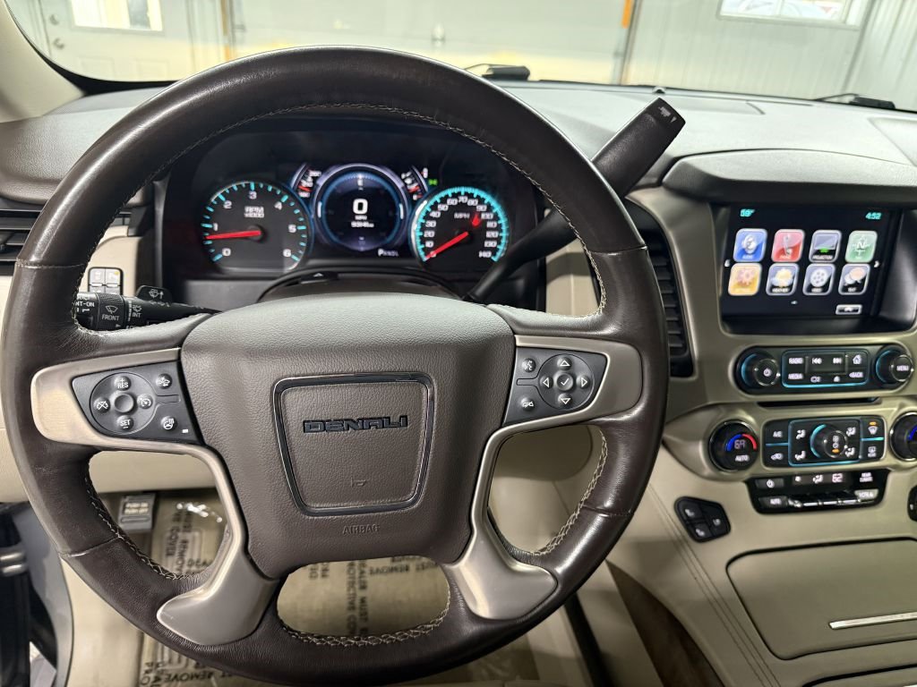 Used 2019 GMC Yukon Denali w/ Denali Ultimate Package image 18