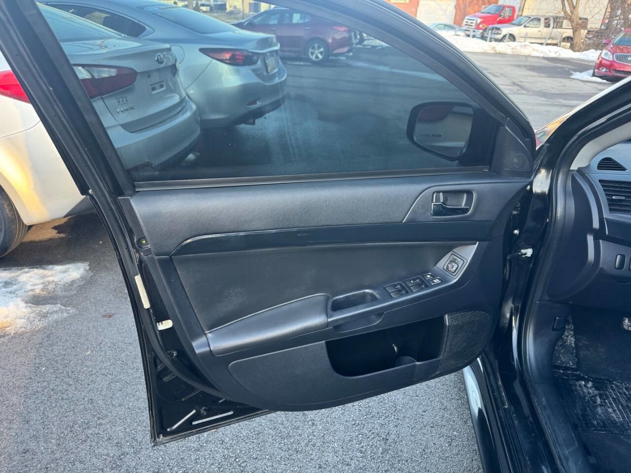 Used 2016 Mitsubishi Lancer ES image 7