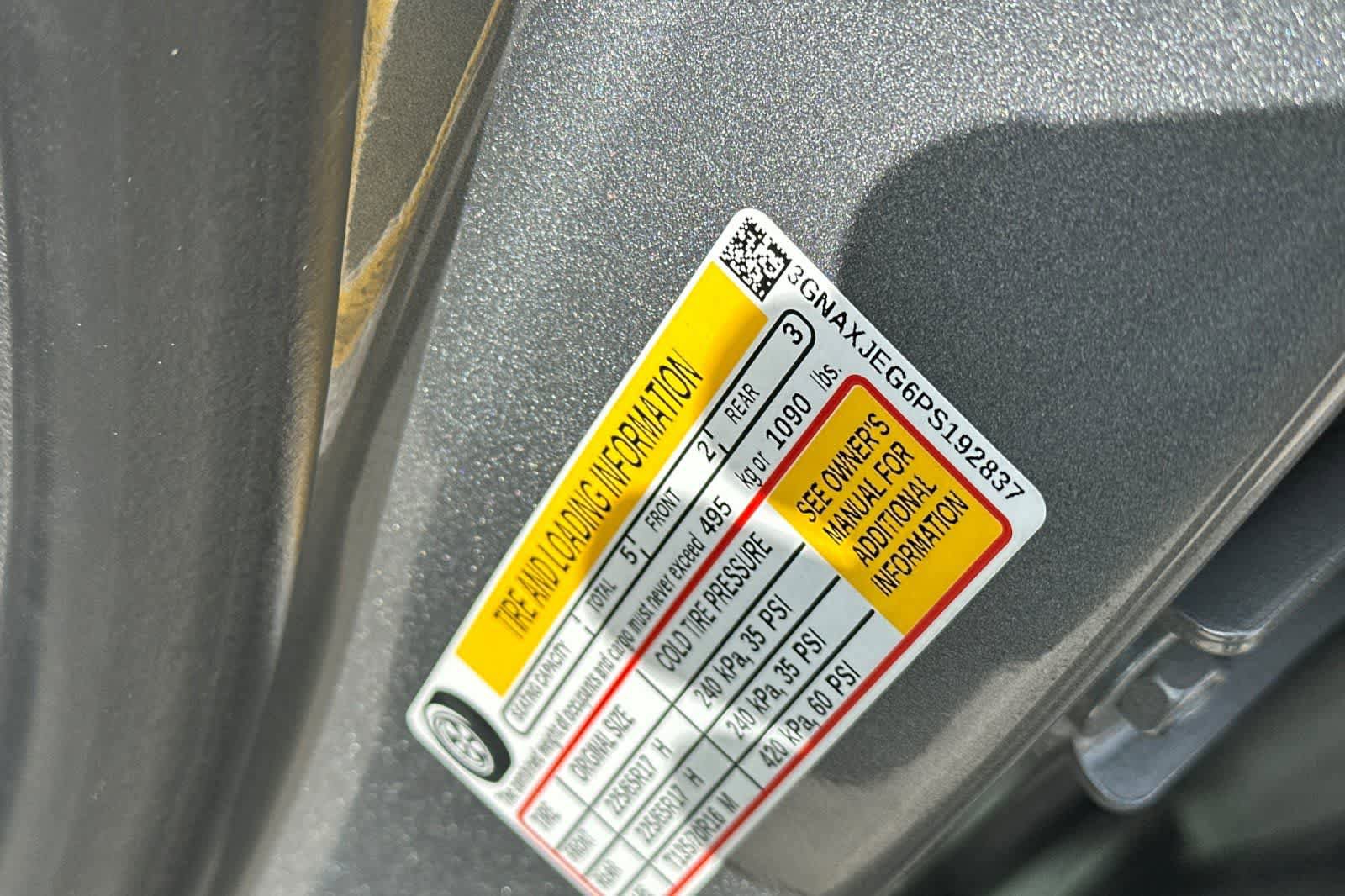 Used 2023 Chevrolet Equinox LT FWD image 29